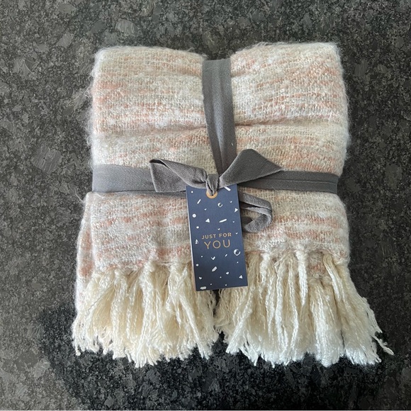 West Elm Space-Dyed  Blanket Throw - Picture 2 of 6